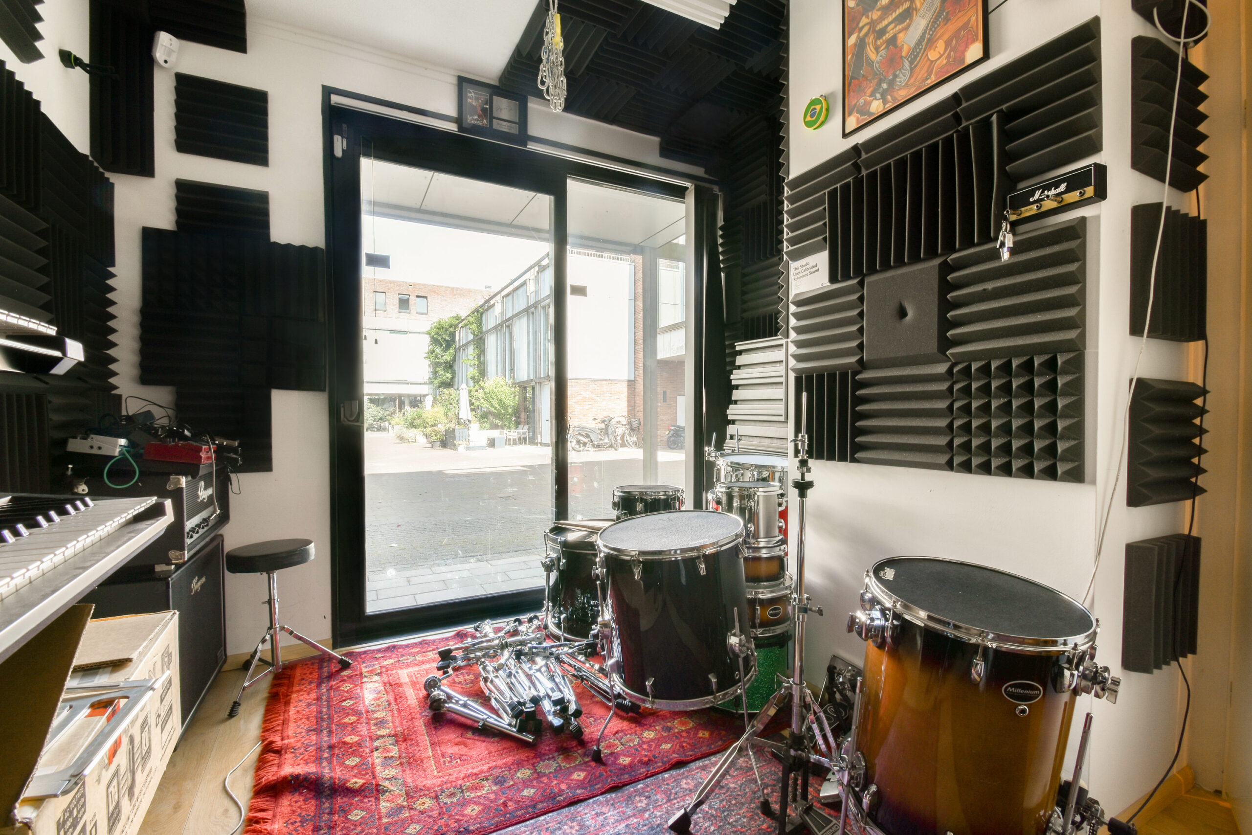 Akustik Yankı Problemi Neden Olur, Nasıl Giderilir?